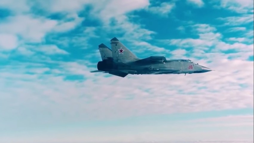 Pincha aquí para sentir toda la potencia del caza ruso Mikoyan MiG 31