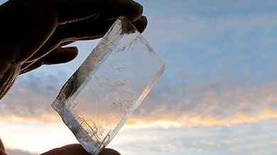 Investigadores sugieren haber hallado la mítica 'piedra solar’ de los vikingos