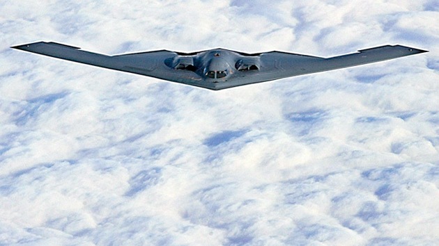 Video: EE.UU. despliega bombarderos furtivos B-2 en Europa