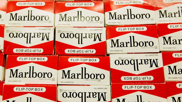 Marlboro pagará 10.100 millones dólares por engañar a los fumadores