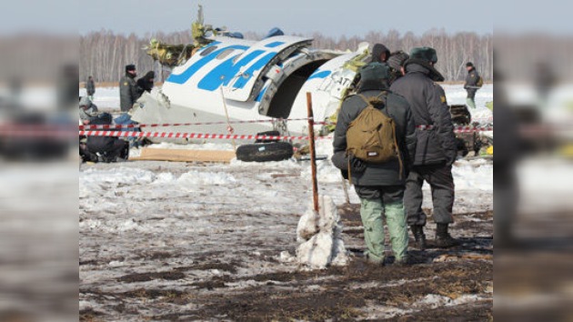 Las 'cajas negras' del avión siniestrado en Siberia están siendo descifradas