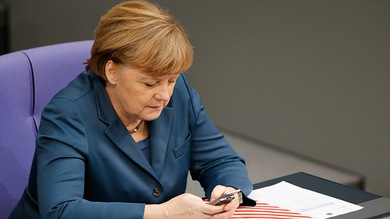 La Fiscalía alemana investigará las escuchas del móvil de Merkel por parte de la NSA