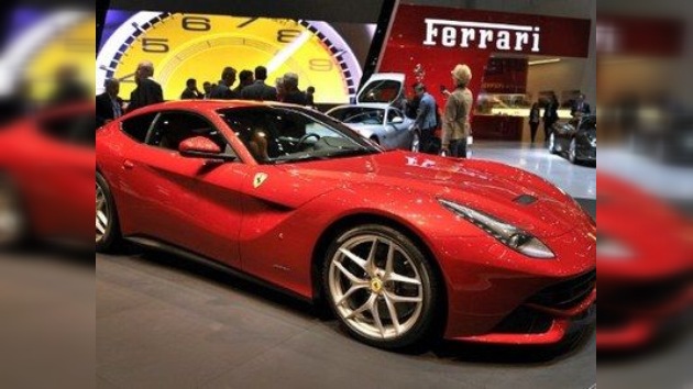 Ferrari mete la directa y adelanta a Lamborghini con su F12 Berlinetta
