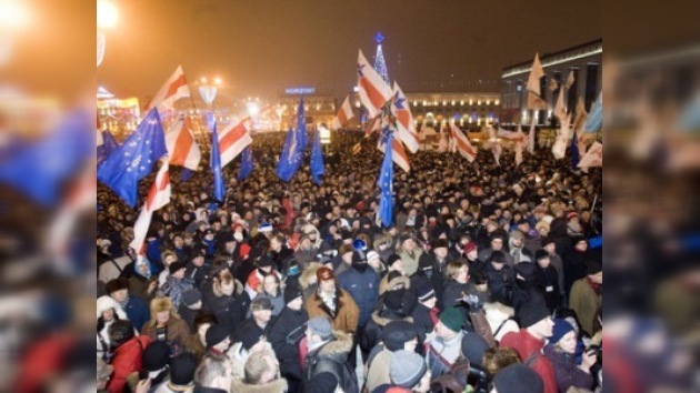 Violentas protestas opositoras coronaron la jornada electoral en Minsk