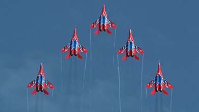 Video, Fotos: Rusia lleva lo mejor de su aviación a la exhibición aérea de Le Bourget
