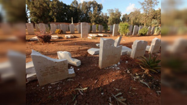 La nueva Libia: profanan tumbas cristianas en un cementerio de la II Guerra Mundial