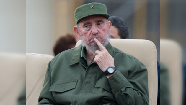 Fidel Castro critica la política migratoria de EE. UU.