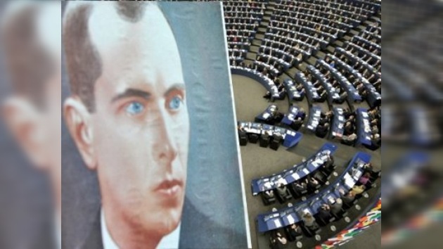El Parlamento Europeo condena la glorificación de Stepán Bandera