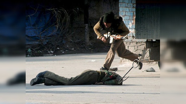 Abatidos dos insurgentes en el asedio a un hotel de la Cachemira india  