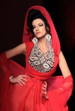 Jean-Paul Gaultier homenajea a Amy Winehouse
