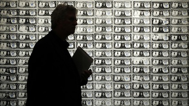 Experto: EE.UU. se comporta como "un parásito" de la economía mundial