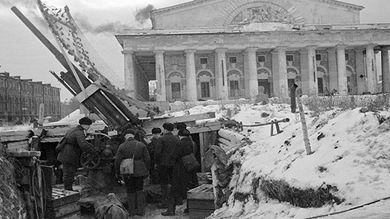 Rusia: Los políticos instan a adoptar una ley contra la rehabilitación del nazismo
