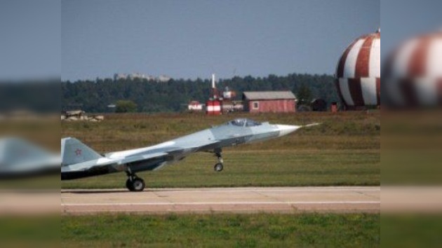 MAKS-2011 saca los 'músculos aéreos' de Rusia
