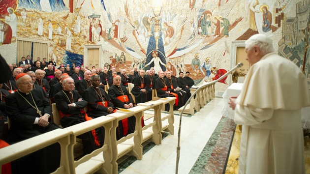El Vaticano se defiende: "El escándalo mediático busca desacreditar a la Iglesia"