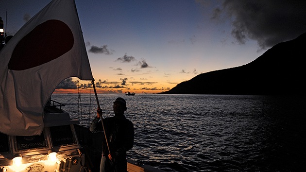 Japon desplegará una fuerza naval para proteger las islas en disputa con China