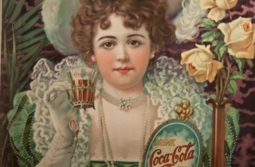 Subastan objetos con el logo de Coca-Cola