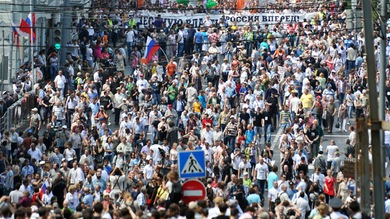 'Marcha de Millones' opositora recorre las calles de Moscú el Día de Rusia