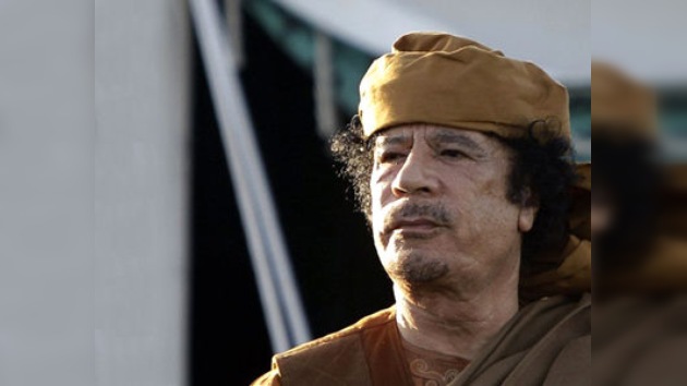 La Corte Penal Internacional podría emitir una orden de arresto a Gaddafi a final de mayo