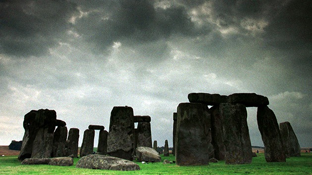 Una manguera ayuda a un obrero a 'resolver' un misterio de Stonehenge