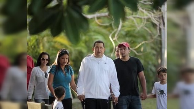 Chávez llega a Venezuela tras permanecer tres semanas en Cuba