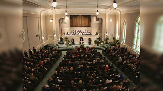 Iglesia Presbiteriana en EE. UU. acepta ordenación de homosexuales