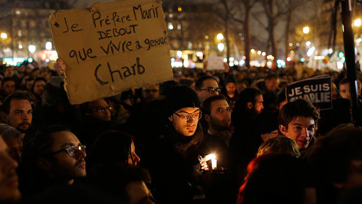#JeSuisCharlie: Manifestación multitudinaria en apoyo de 'Charlie Hebdo' en París