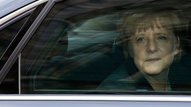 "Angela Merkel está impotente ante la situación de Grecia"