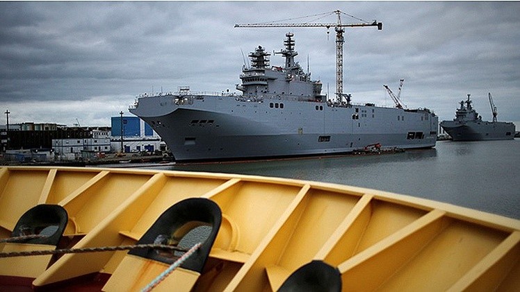 Rusia no planea 'mover ficha' sobre los buques Mistral hasta febrero de 2015