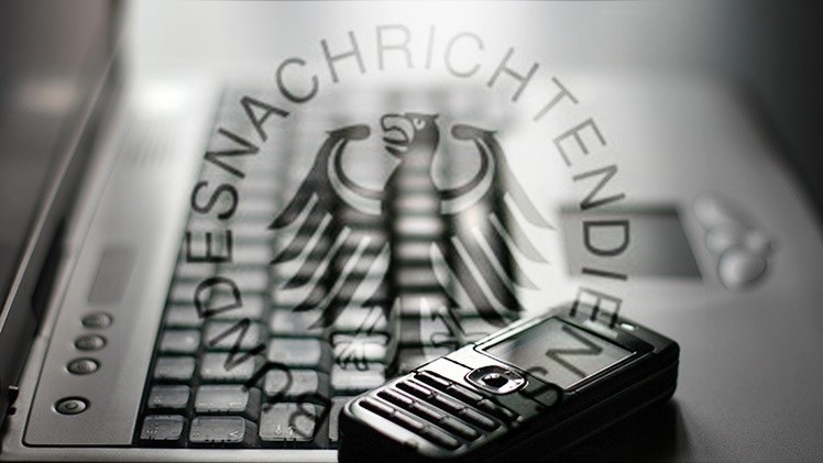 Un doble agente de EE.UU. revela la identidad de miles de espías alemanes en el mundo
