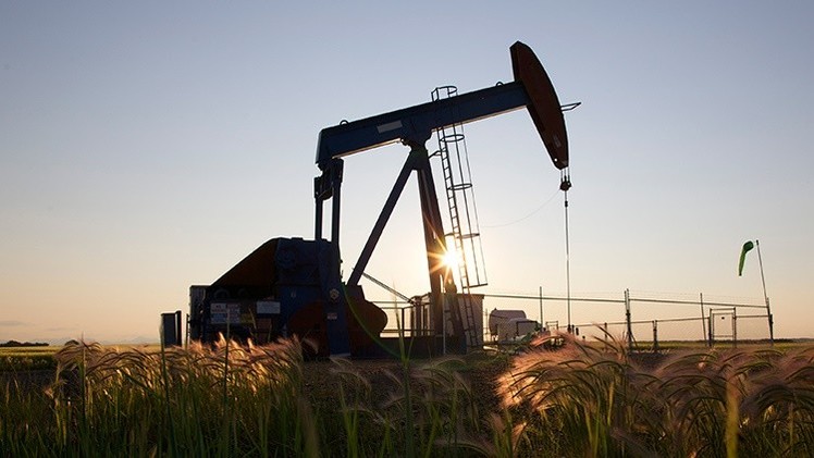 El mayor proveedor de servicios petroleros despide a 9.000 personas por el precio del crudo