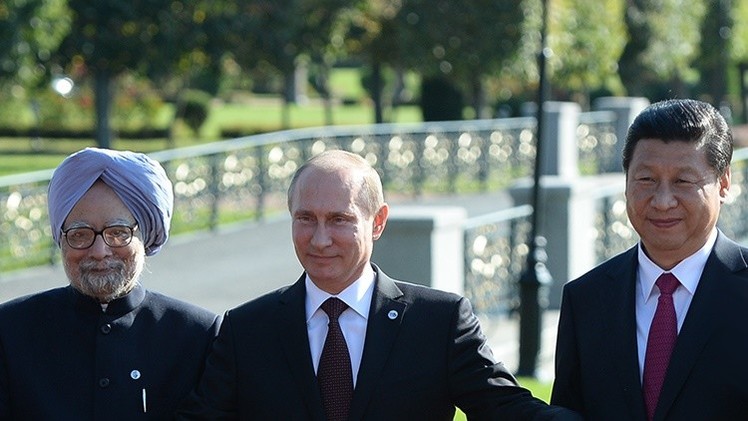 "La alianza de Rusia, China y la India acabará con la hegemonía de EE.UU."