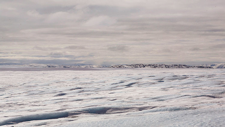 Dos enormes lagos se secan en unas semanas en Groenlandia