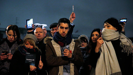 Militante del Estado Islámico elogia el ataque de París y dice que solo es el inicio