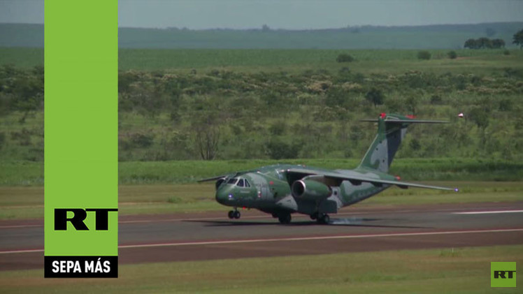 Video: Vuelo inaugural del carguero militar brasileño Embraer KC-390