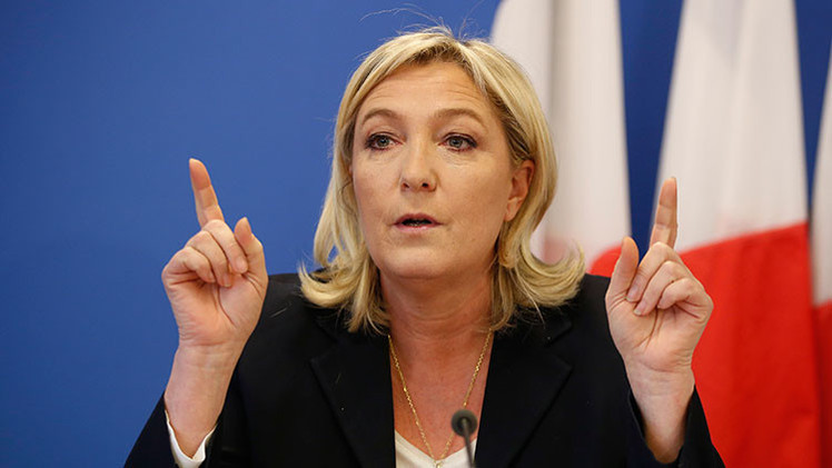 Marine Le Pen: "Hollande y Merkel se comportan como los lacayos de EE.UU."