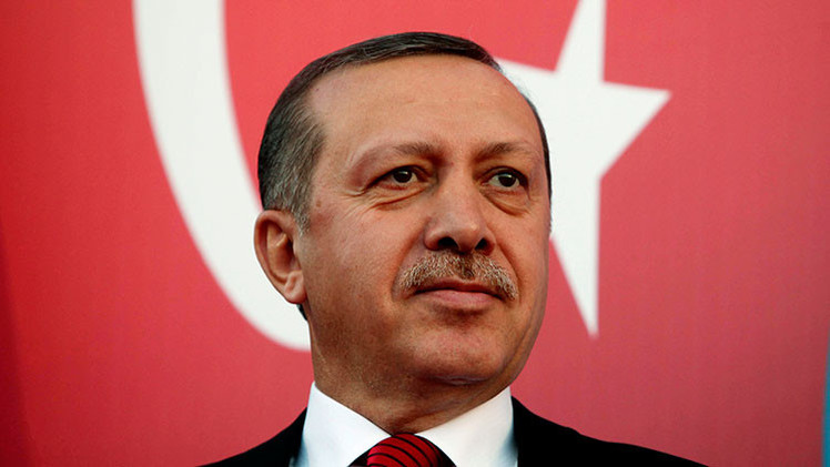 Erdogan: "No me importa estar solo en el mundo"