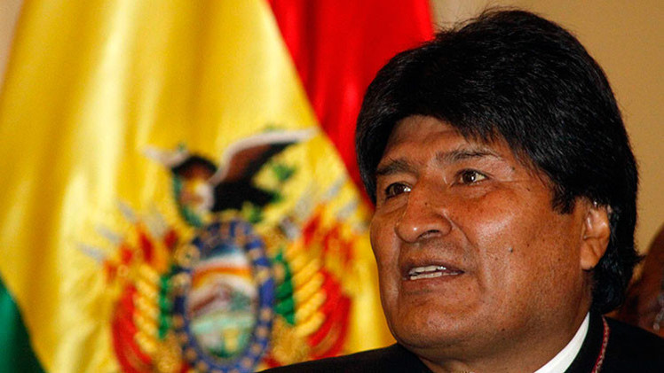 Evo Morales reduce la seguridad de los altos cargos para aumentarla en las calles