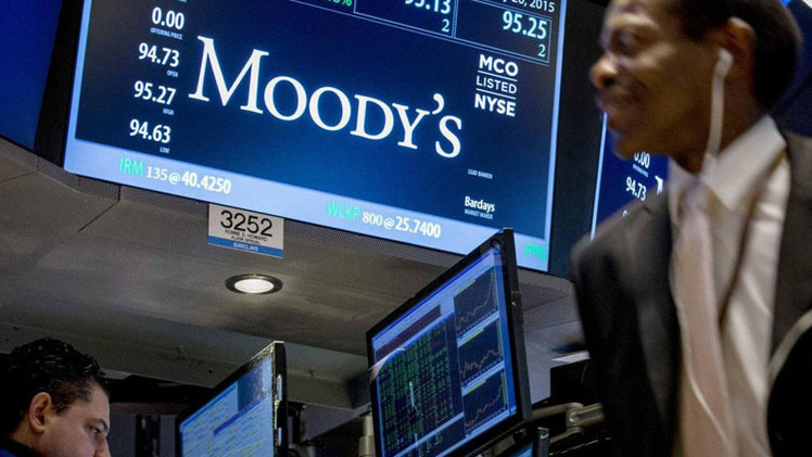 "Parece que las calificaciones de Moody's fueran escritas por McCain o por Joe Biden"