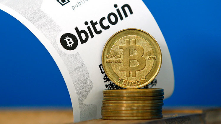 Economistas revelan cinco razones del colapso del bitcóin 