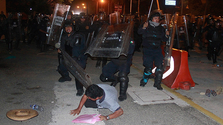 Denuncian la violación de 4 maestras por policías federales en protesta de Acapulco