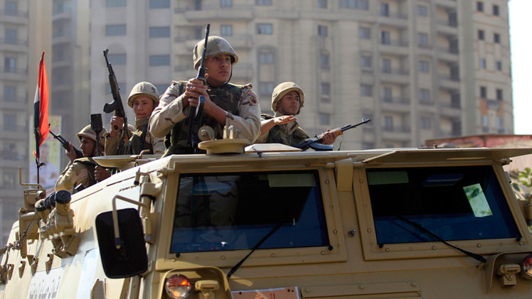 Egipto puede empezar en Libia una "guerra sin cuartel" contra el EI "en unos días" 