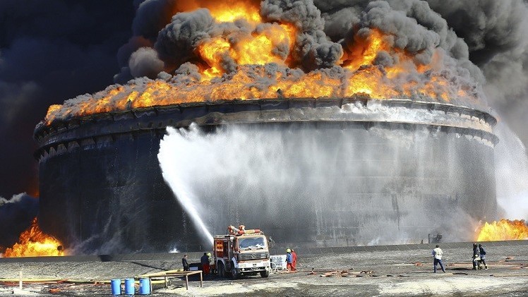 Fiebre del petróleo: El Estado Islámico ataca dos yacimientos en Libia