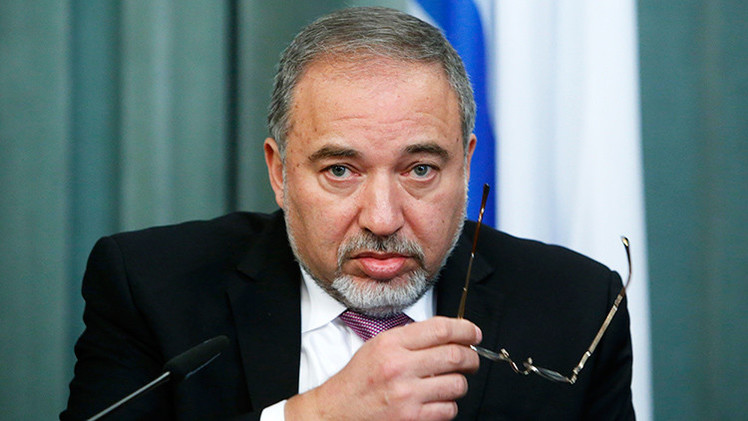Ministro de Exteriores israelí pide decapitar a árabes israelíes infieles al Estado