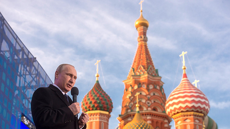 Putin: "Iremos hacia adelante para reforzar nuestro sentido de Estado"