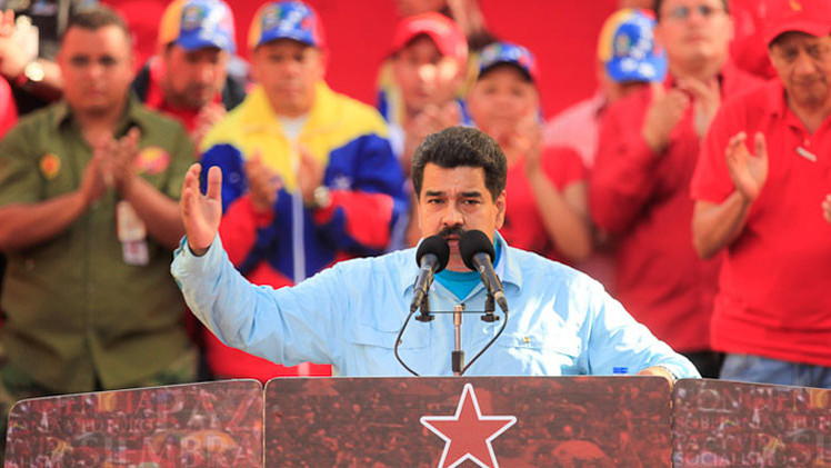 Venezuela se defenderá "de las botas del imperialista" con armas compradas a Rusia y China