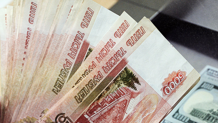 Cinco factores que fortalecen al rublo