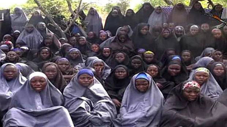 Preguntas sin respuesta un año después del secuestro de 276 niñas en Nigeria