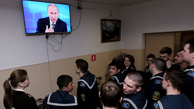Las mejores citas de Vladímir Putin durante su 'Línea directa' de 2015