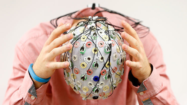  Bienvenidos al futuro: 'Descargar' el cerebro en el ordenador y vivir eternamente será posible