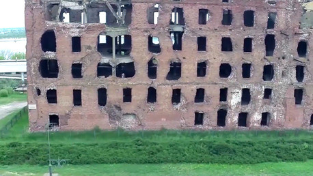 Como nunca nadie lo vio: Un dron muestra un edificio destrozado tras la Batalla de Stalingrado